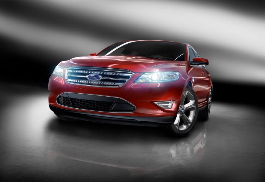  Ford Taurus SHO 2010 года  (фото 164 из 248)